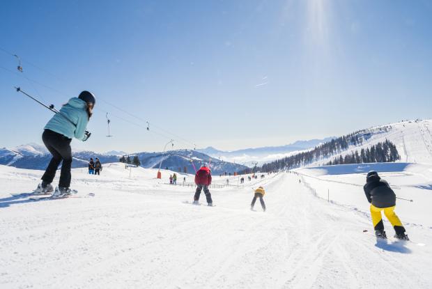 Skifahren_Familie_Bad Kleinkirchheim_Winter ©Mathias Prägant_MBN Tourismus(6)